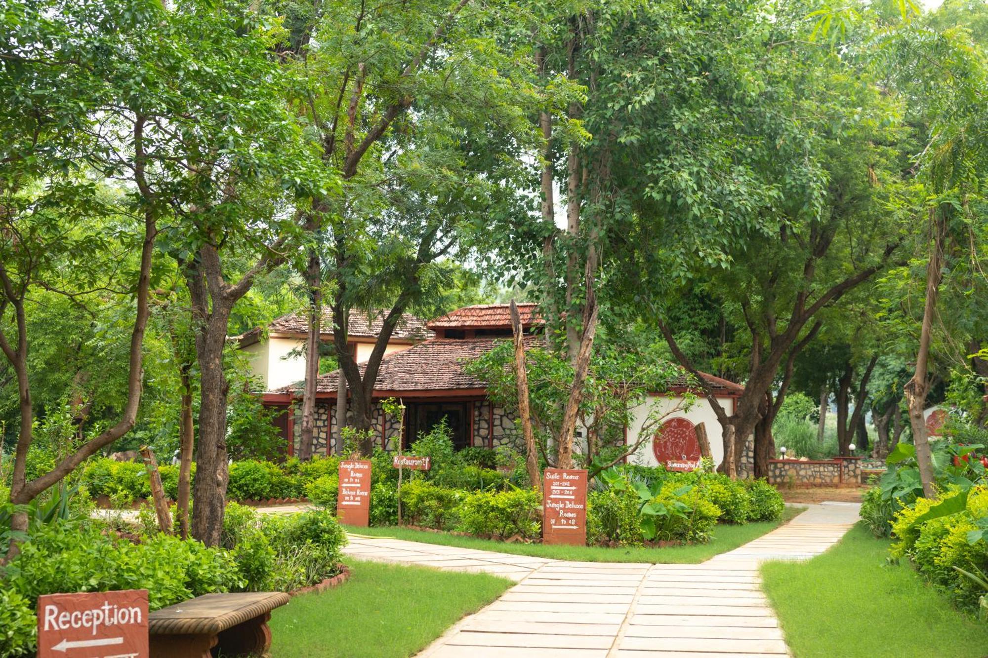 Indian Adventures Tiger Moon Resort Khilchipur  Luaran gambar